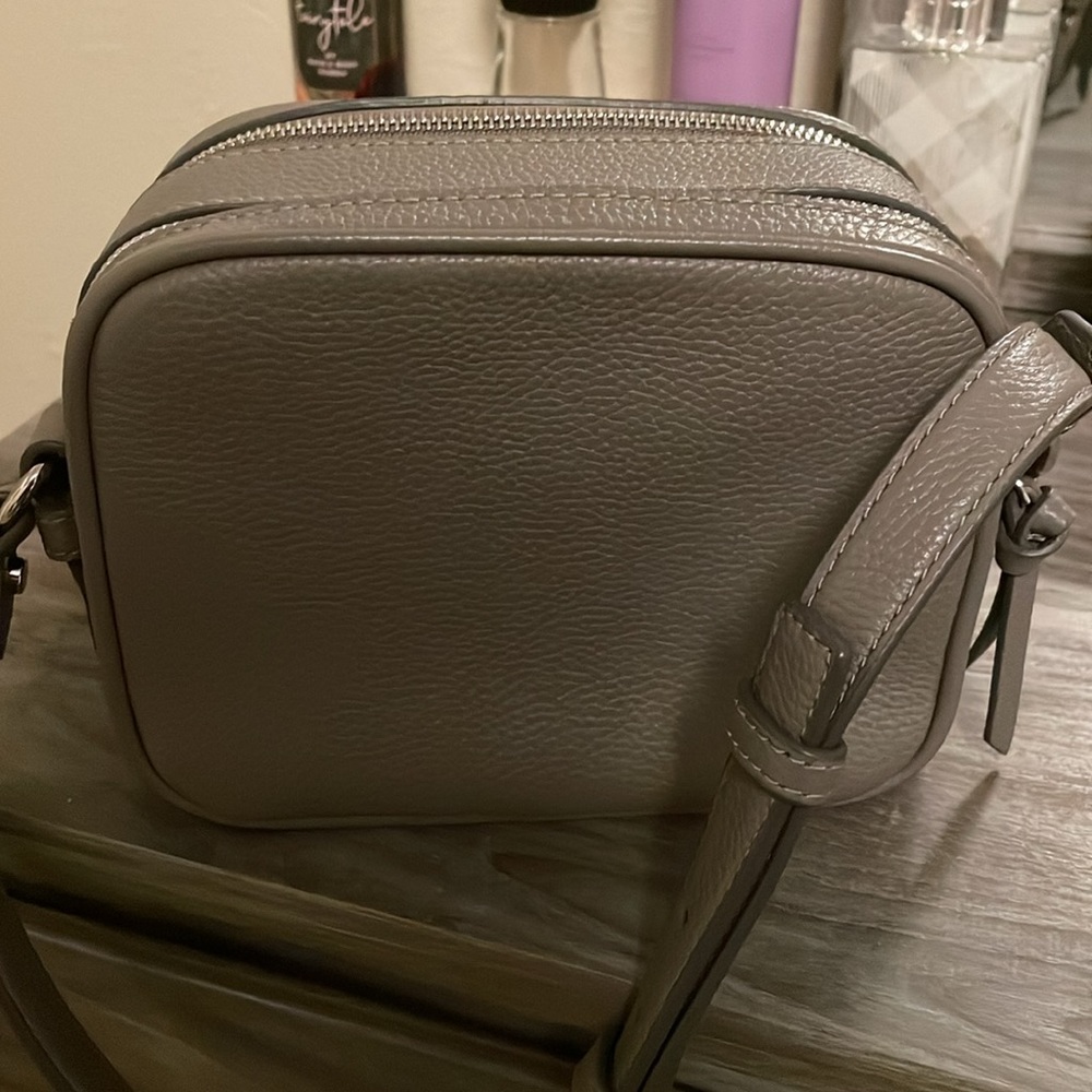 Gray crossbody purse - Picture 2 of 2